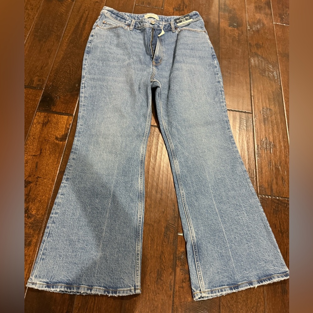 Abercrombie & Fitch Vintage Flare Jeans 32/14 short petite high rise curve